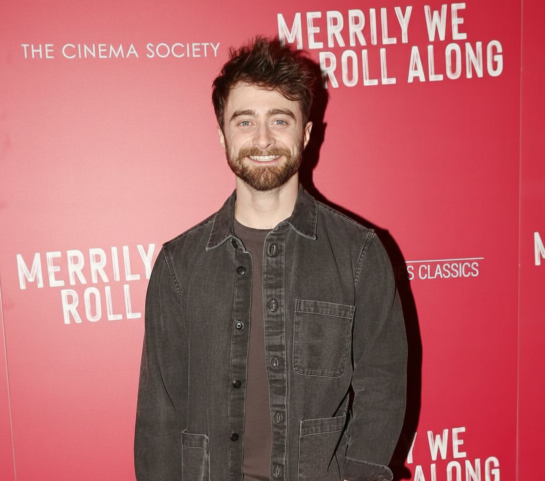 Daniel Radcliffe&rsquo;s Charcoal Denim Look Full Breakdown